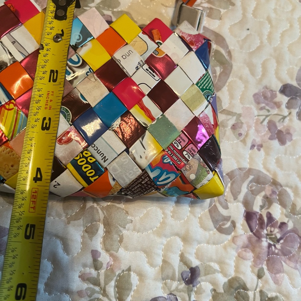 Vintage Wrapper Art Bag - Picture 3 of 4